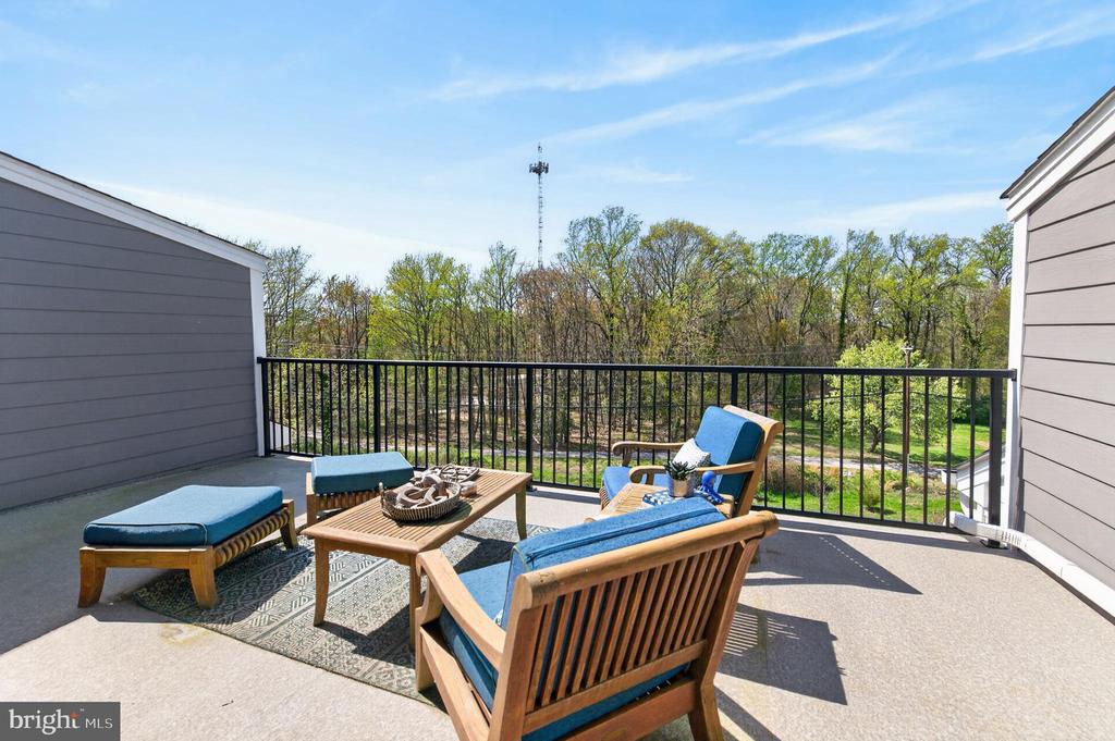 118 TREBLIS WAY