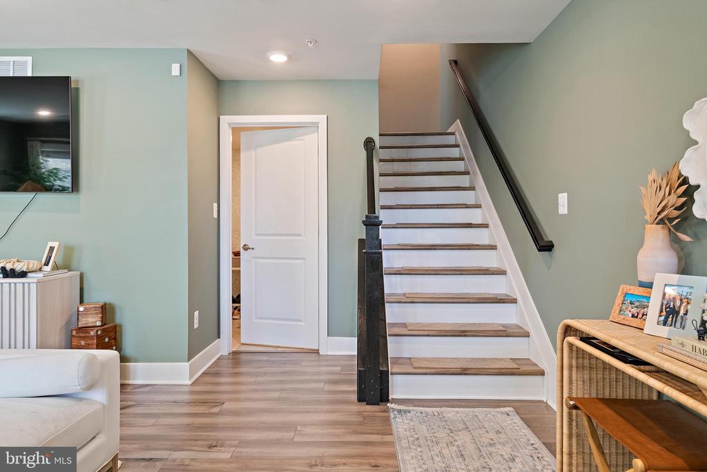 118 TREBLIS WAY