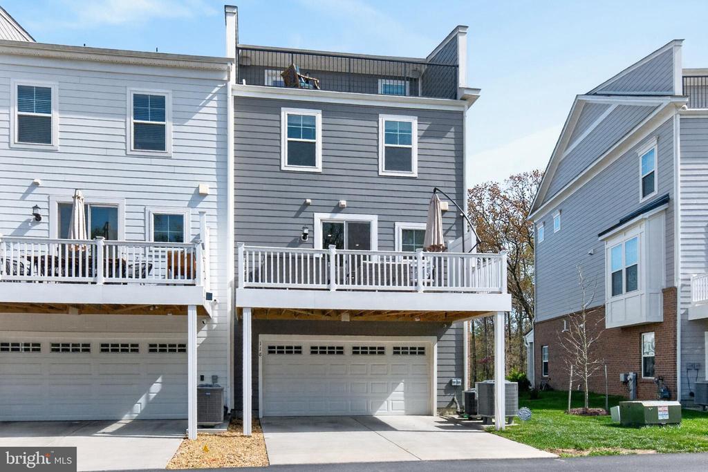 118 TREBLIS WAY