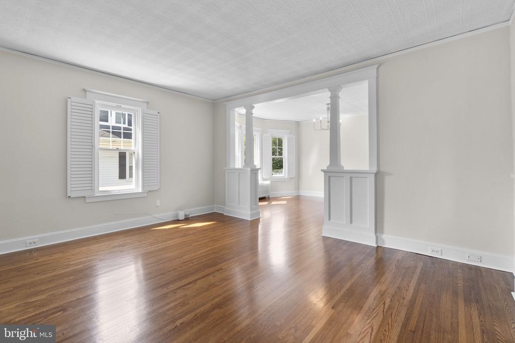 107 MONTICELLO AVENUE