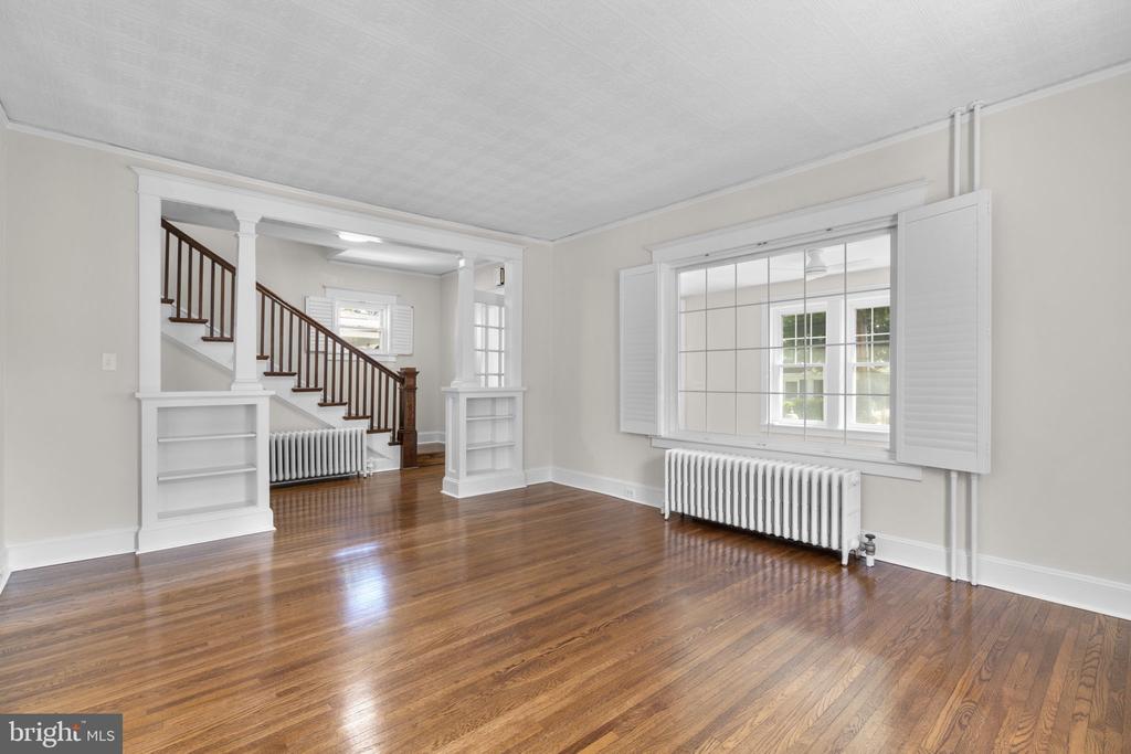 107 MONTICELLO AVENUE