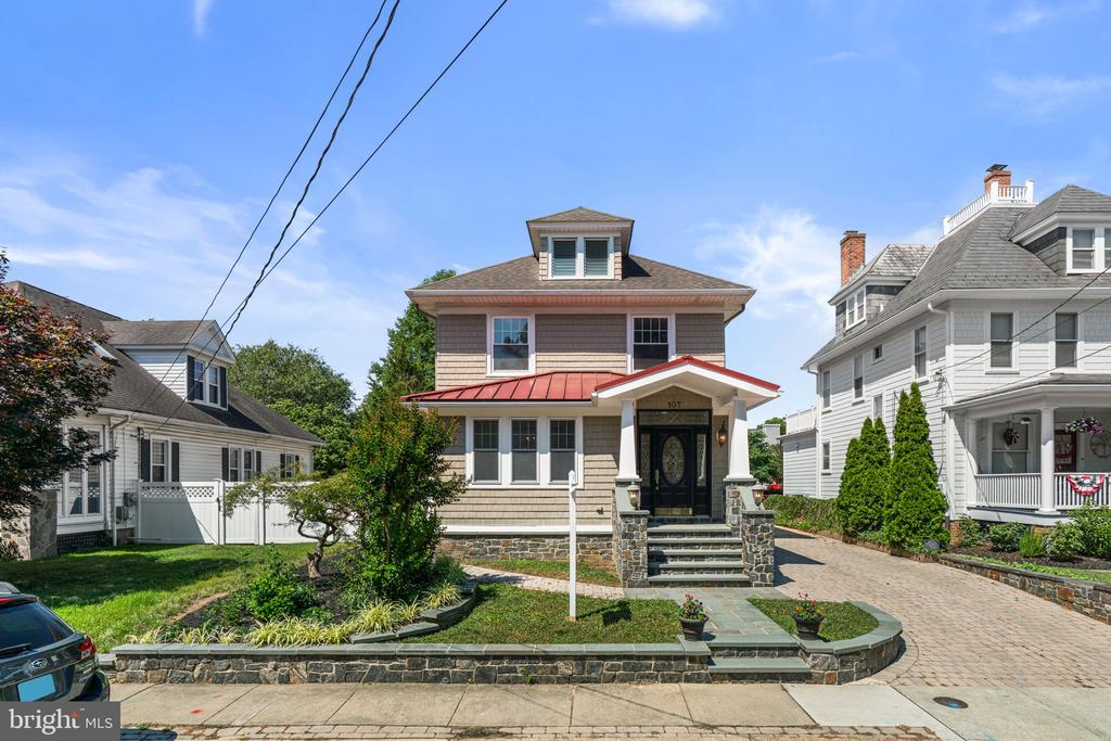 107 MONTICELLO AVENUE