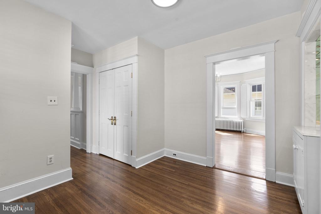 107 MONTICELLO AVENUE