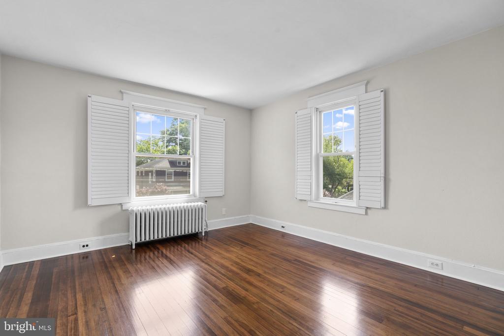 107 MONTICELLO AVENUE