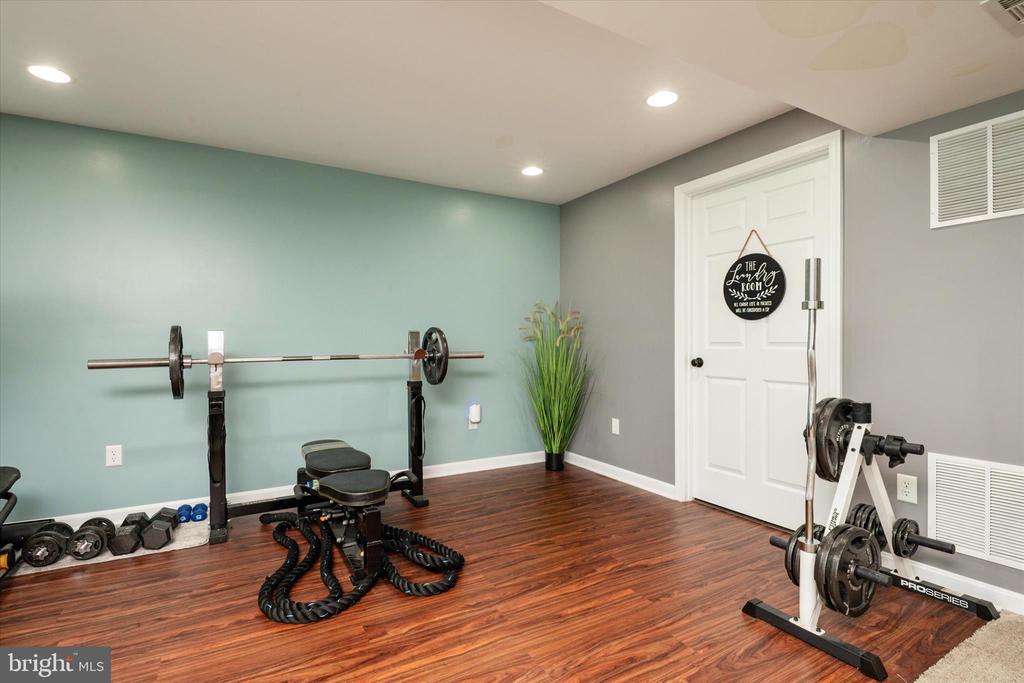 7786 GABRIEL GARTH COURT