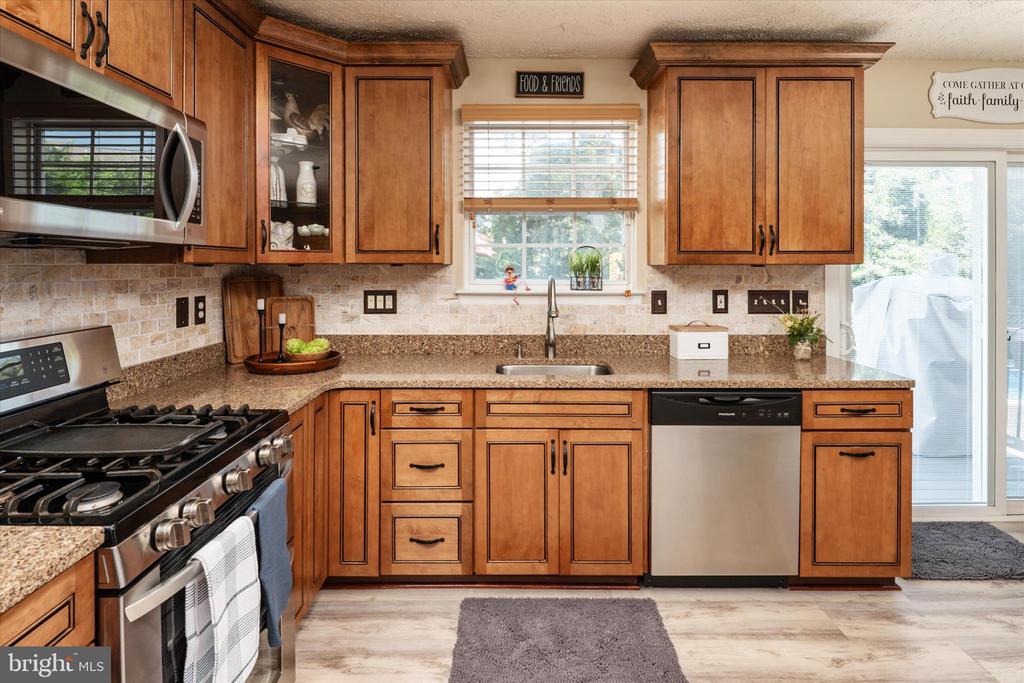 7786 GABRIEL GARTH COURT