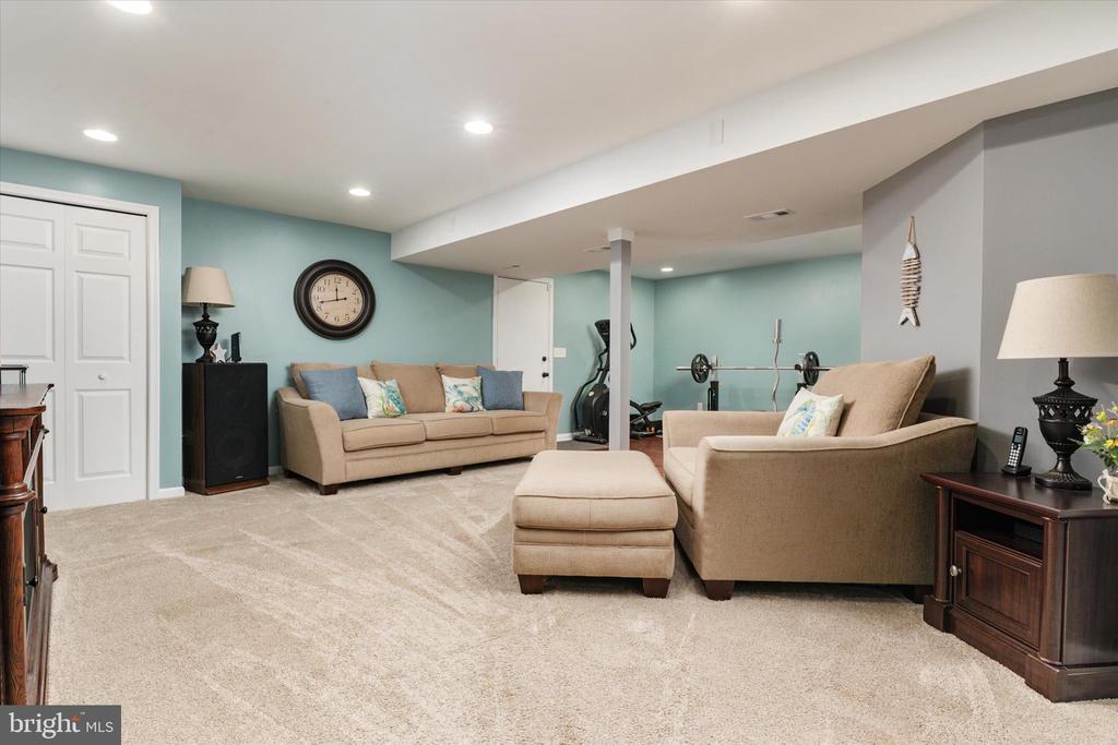 7786 GABRIEL GARTH COURT