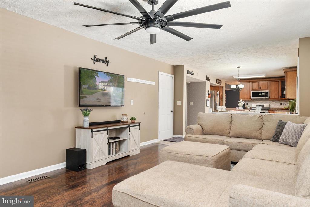 7786 GABRIEL GARTH COURT