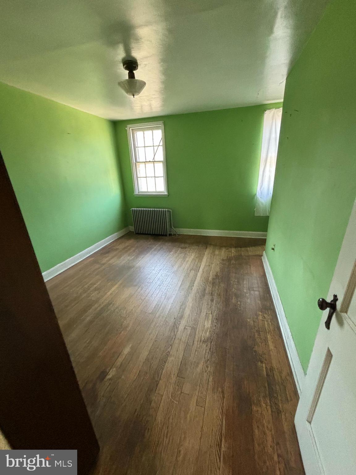 1405 DUKELAND STREET N