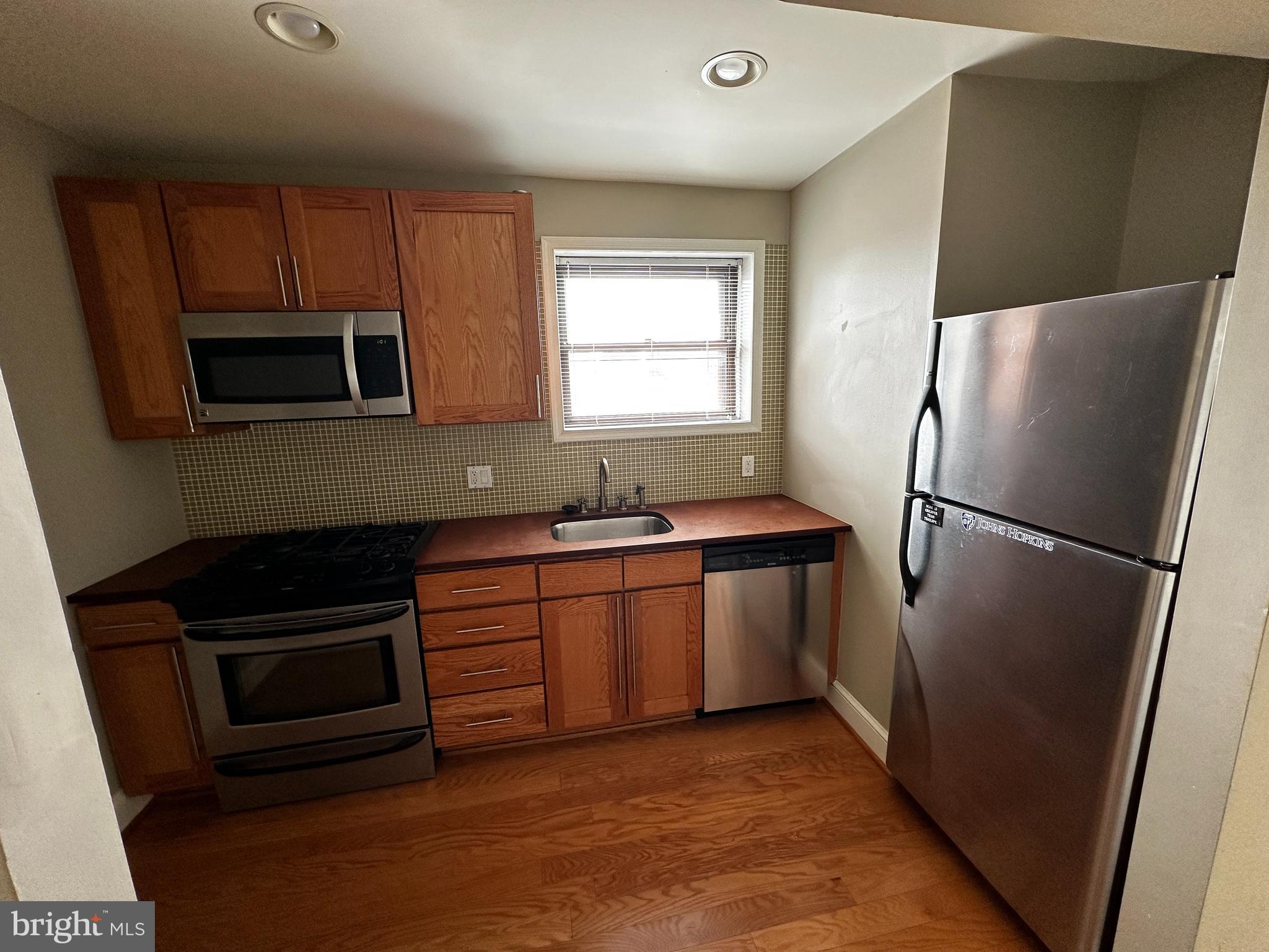 1018 N CHARLES STREET R-8