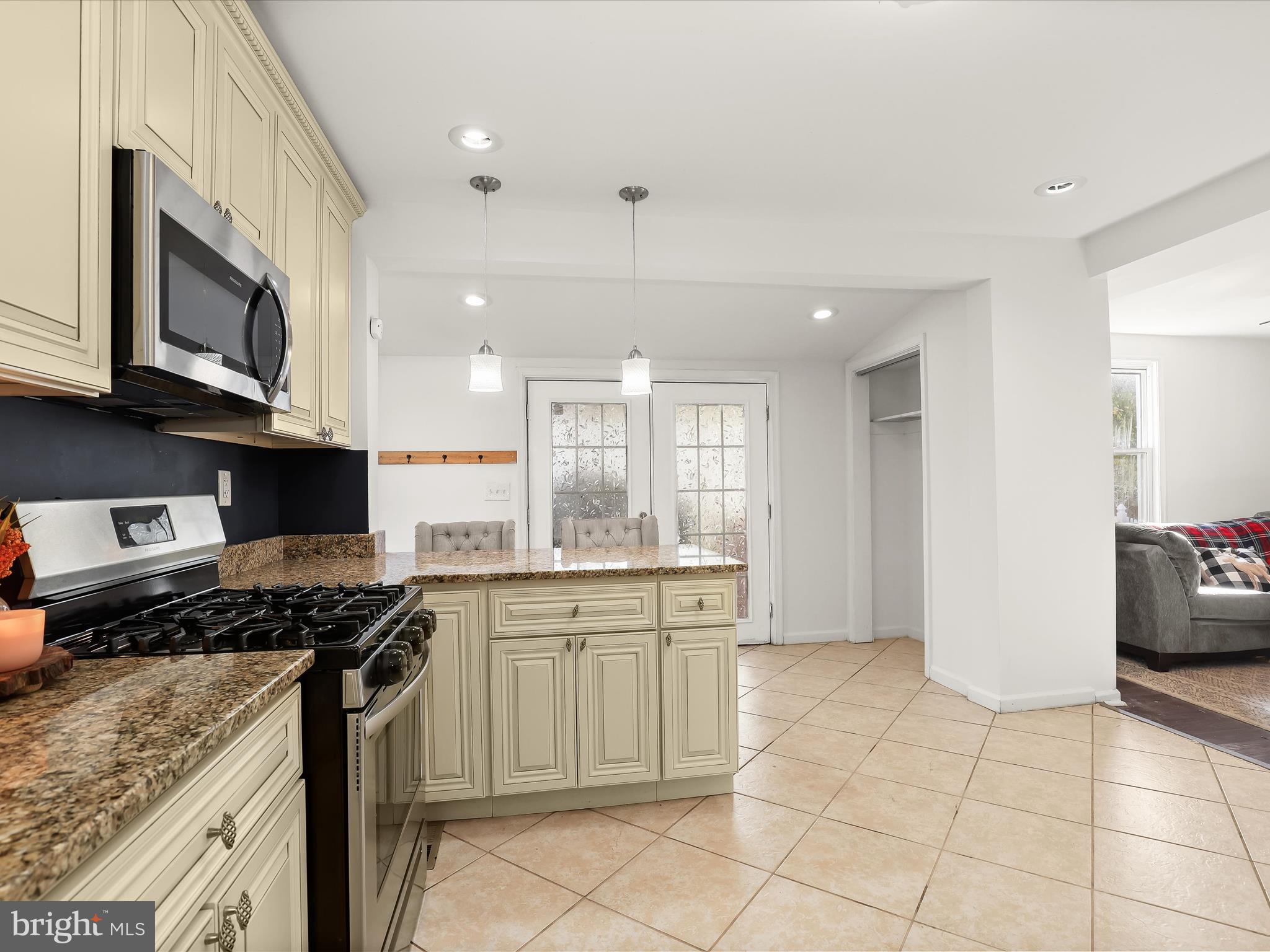 1917 BREITWERT AVENUE