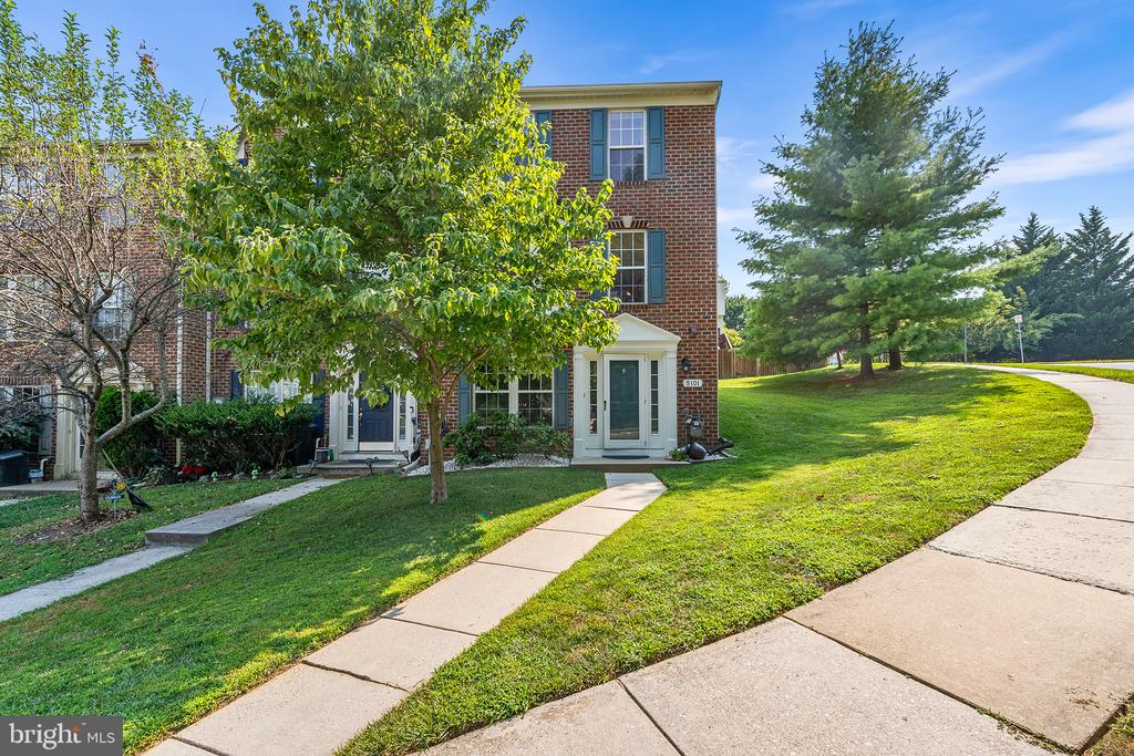 5101 SPRING WILLOW COURT