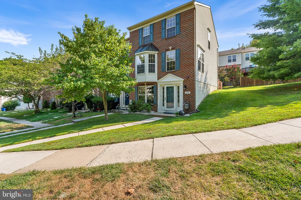 5101 SPRING WILLOW COURT