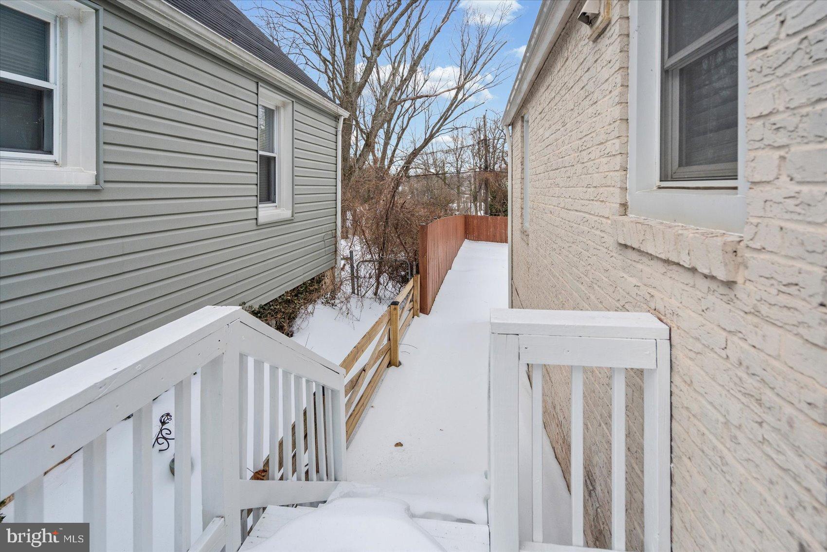 7708 MIDDLESEX PLACE