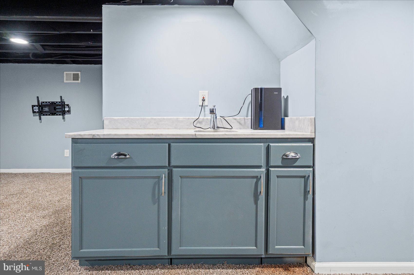 7708 MIDDLESEX PLACE