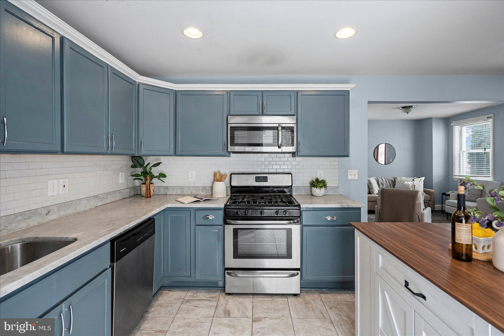 7708 MIDDLESEX PLACE