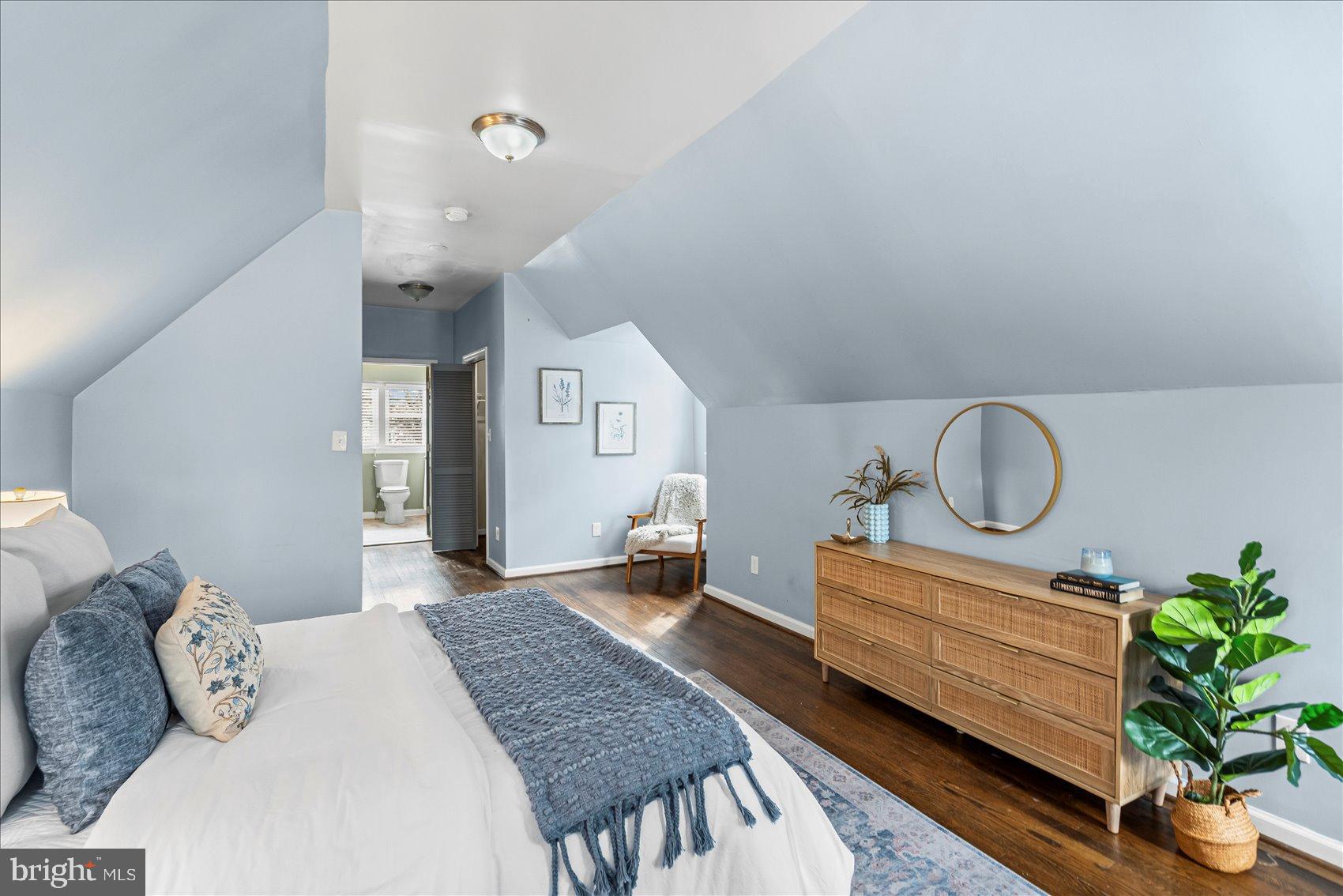 7708 MIDDLESEX PLACE