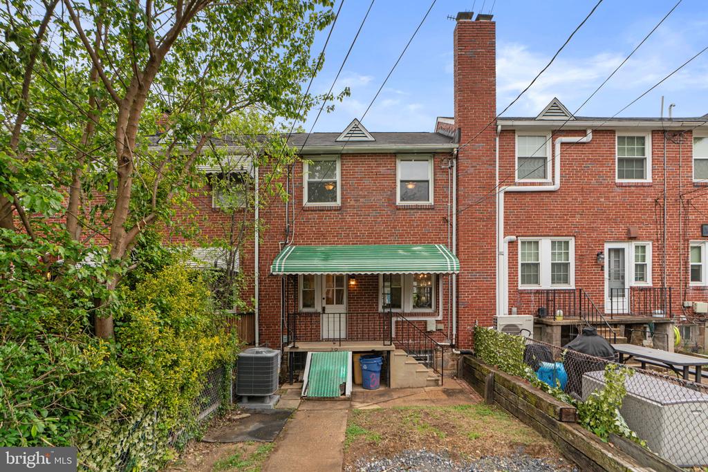 30 S PROSPECT AVENUE S