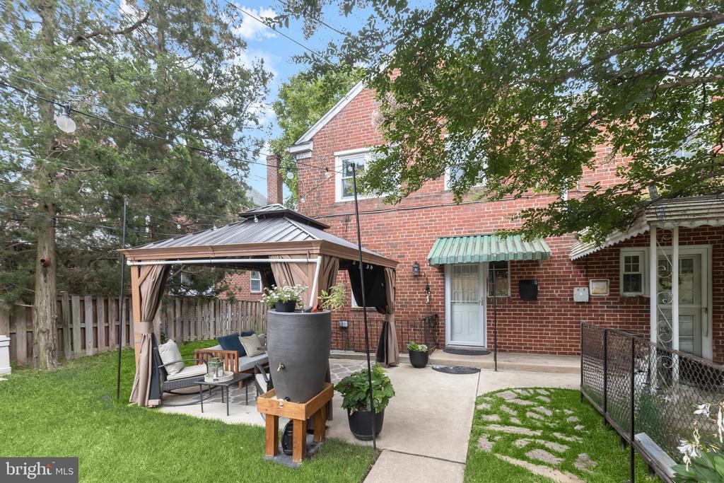 228 ALTAMONT AVENUE