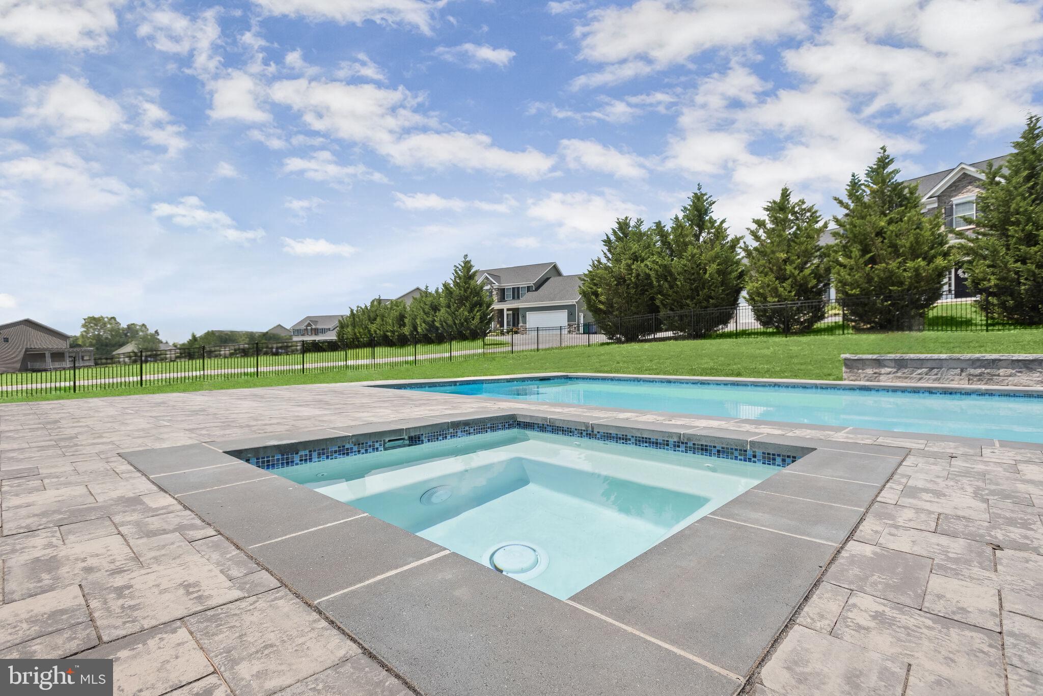 6691 CHATEAU BAY COURT