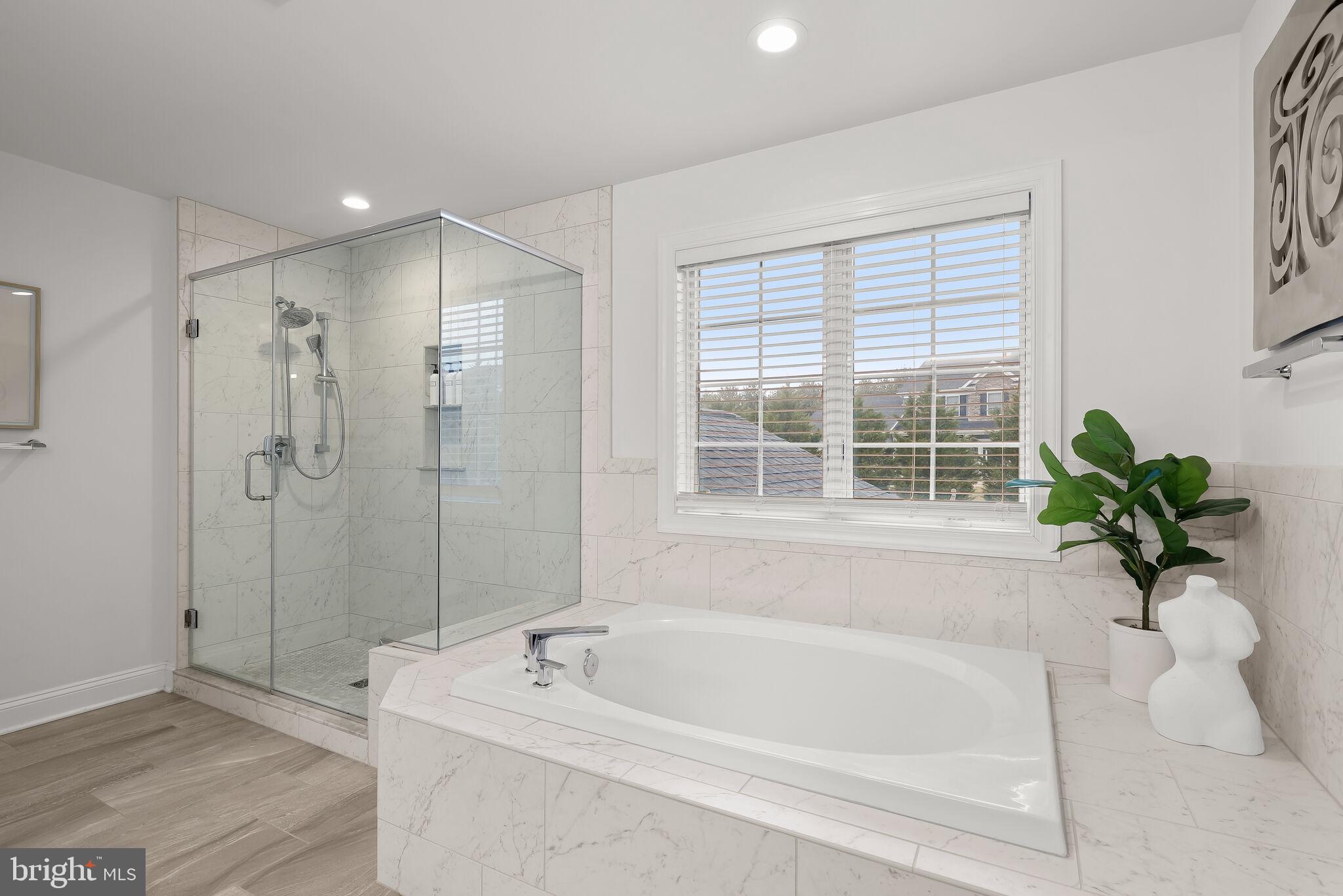 6691 CHATEAU BAY COURT