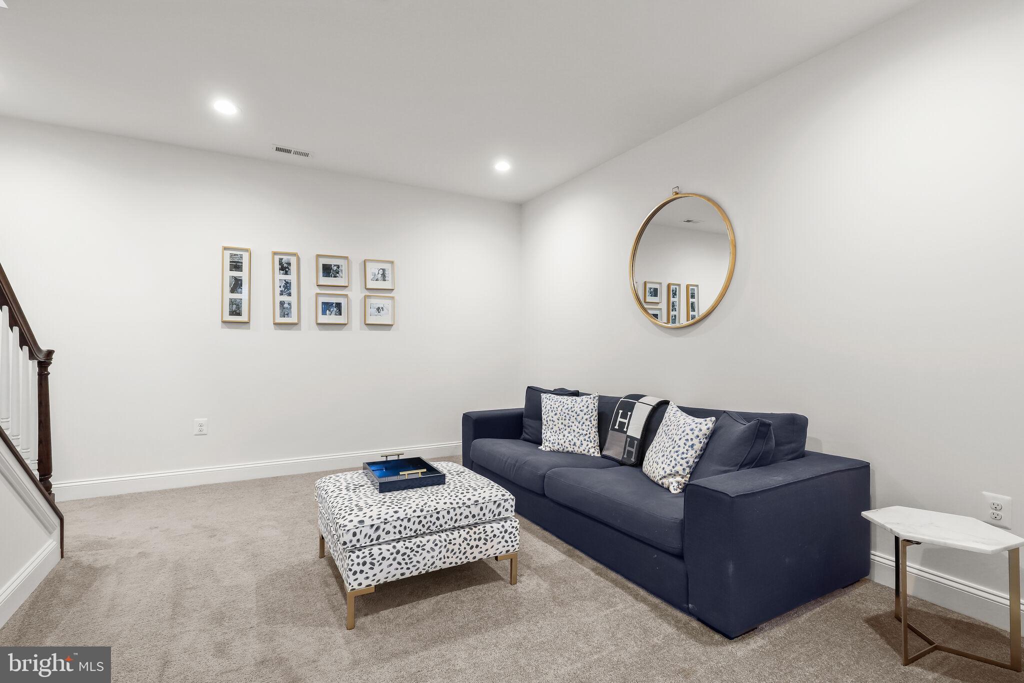 6691 CHATEAU BAY COURT