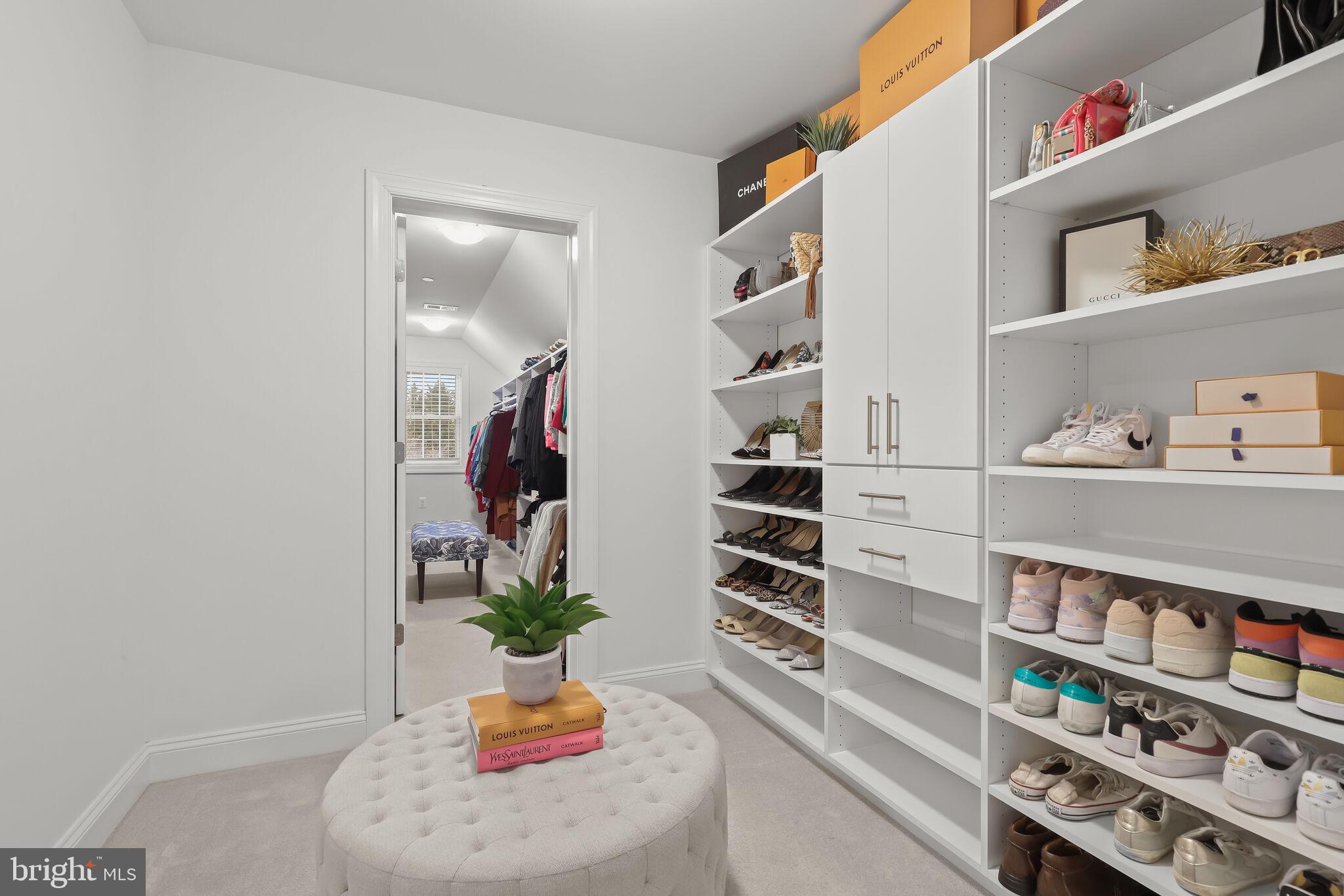 6691 CHATEAU BAY COURT