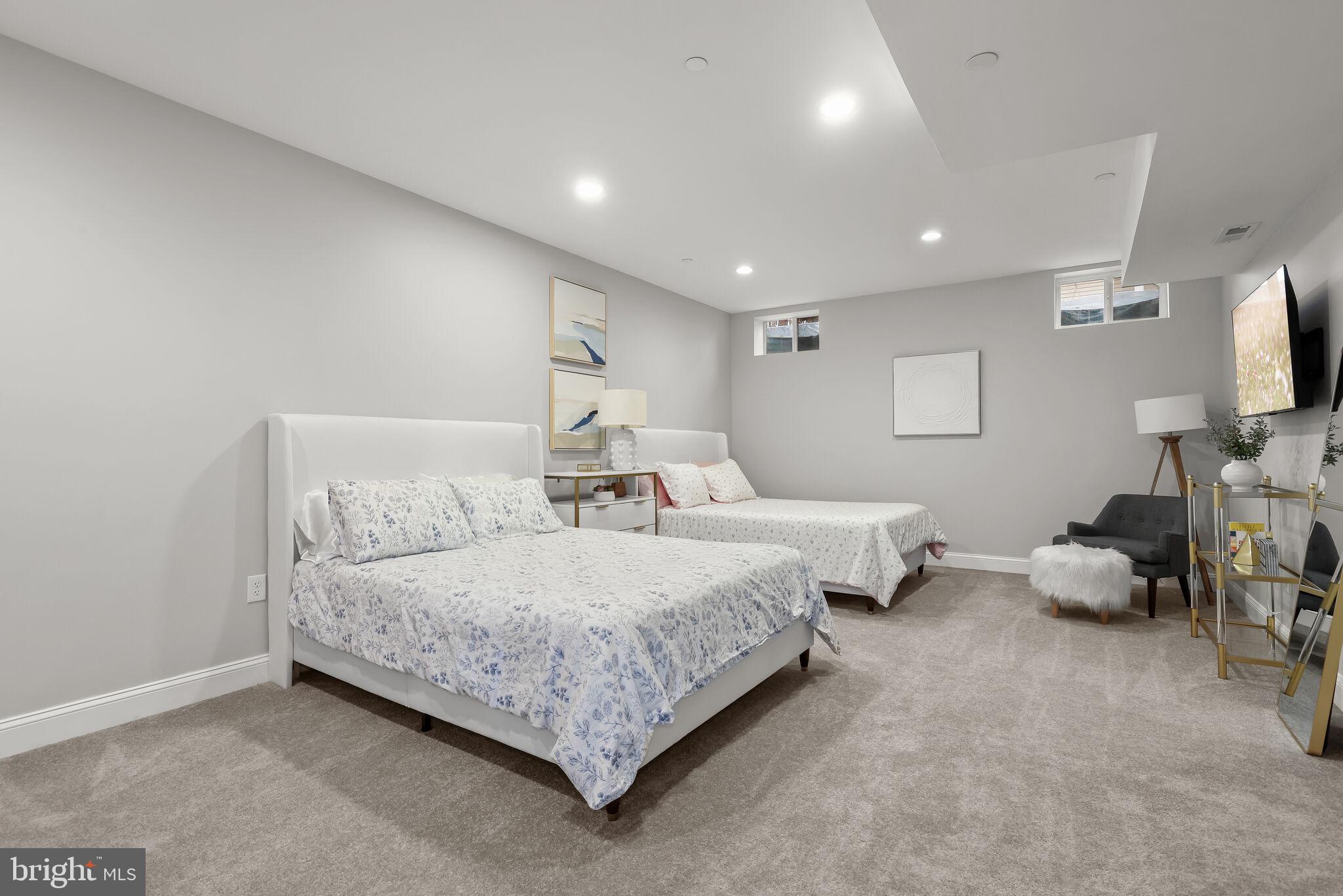 6691 CHATEAU BAY COURT