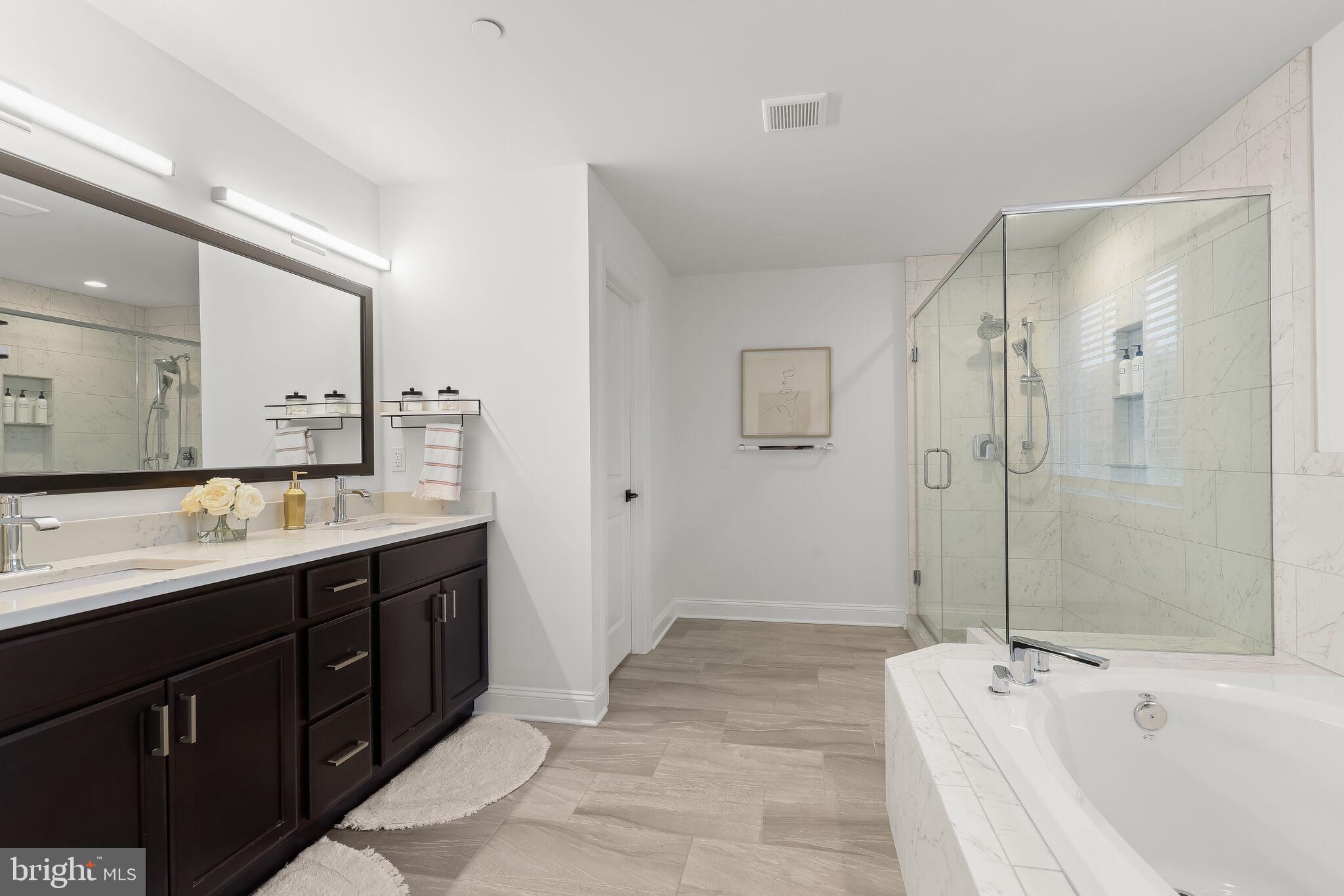 6691 CHATEAU BAY COURT