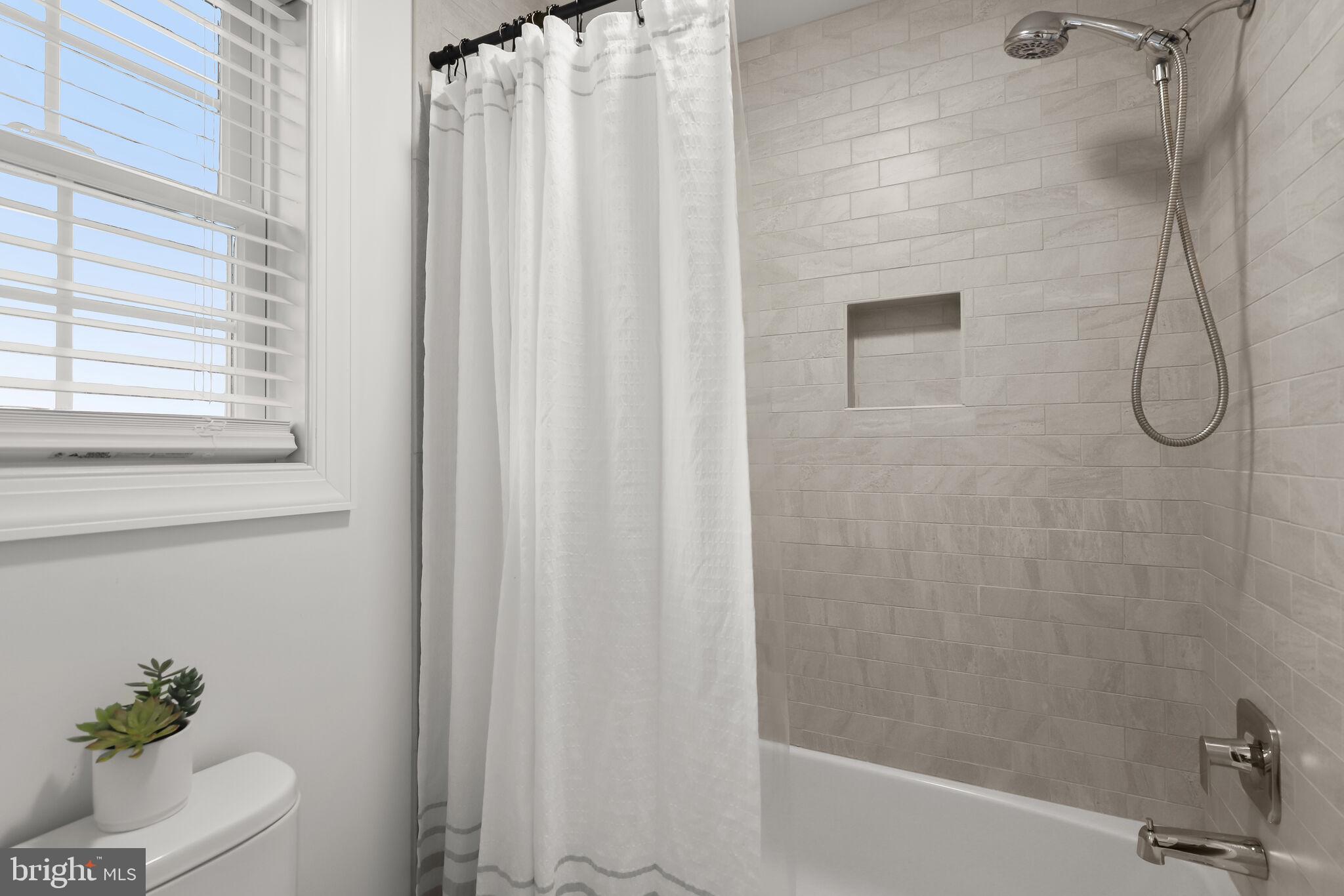 6691 CHATEAU BAY COURT