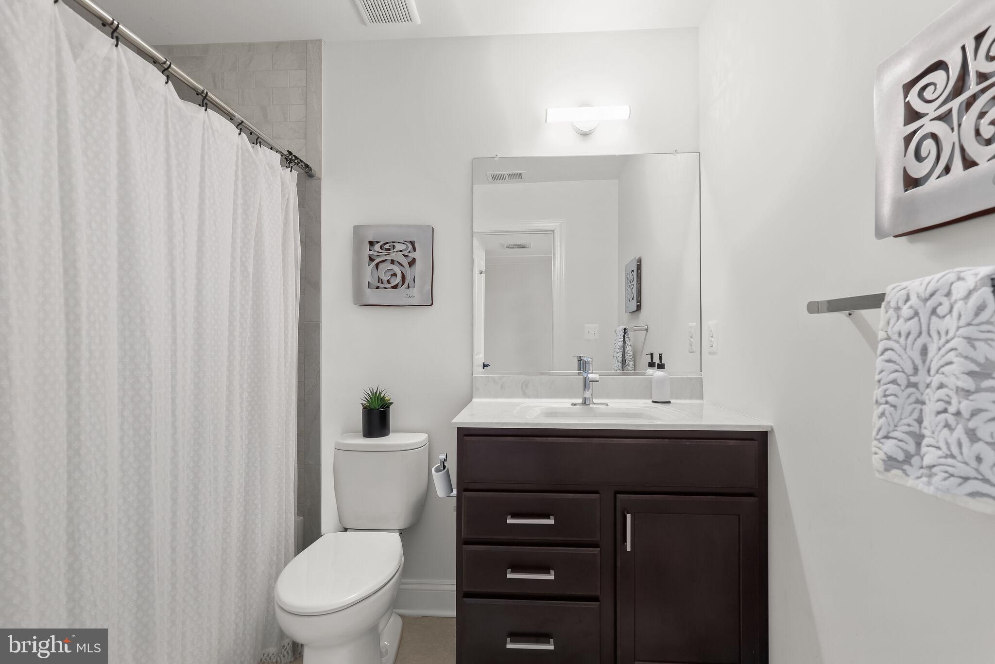 6691 CHATEAU BAY COURT