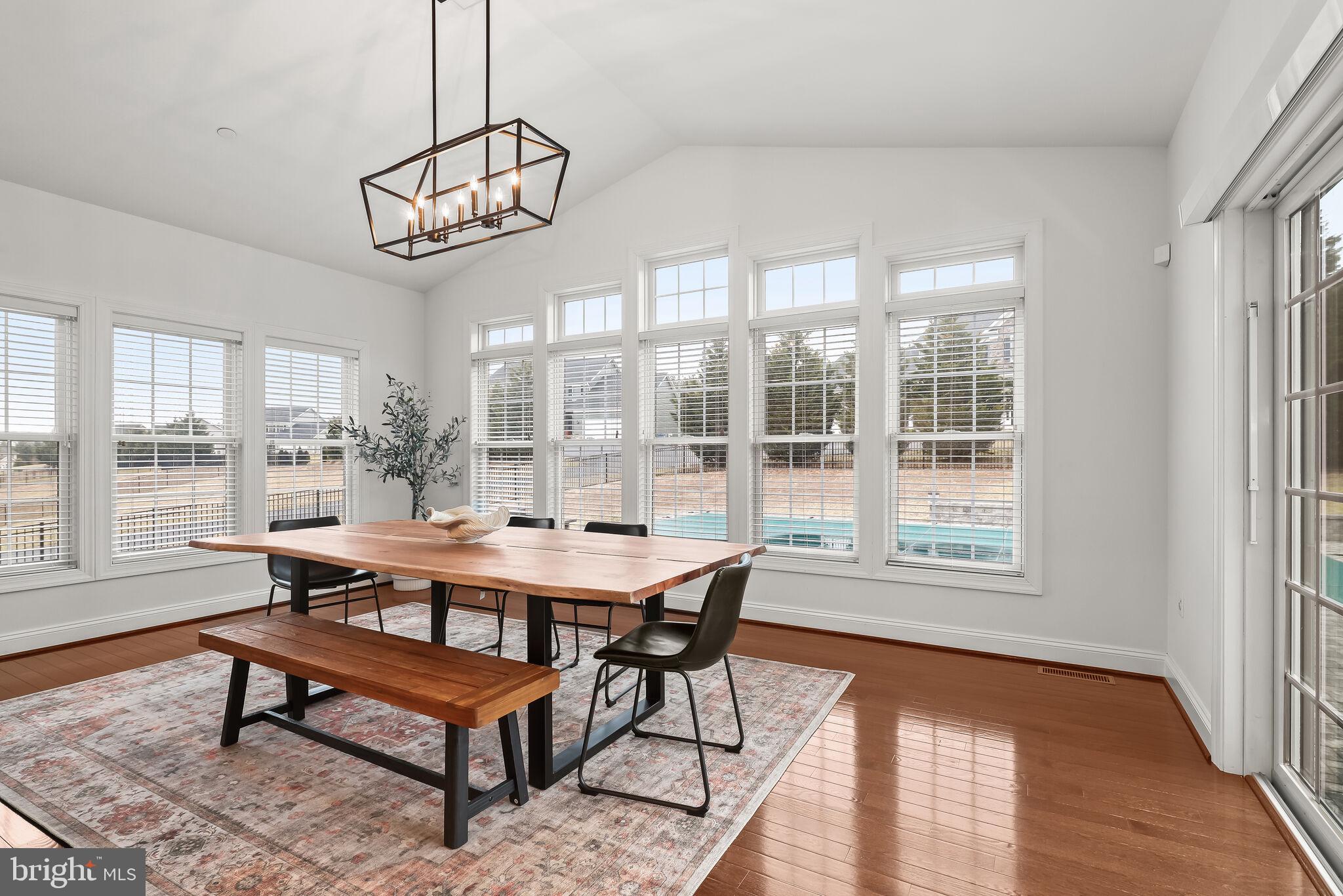 6691 CHATEAU BAY COURT