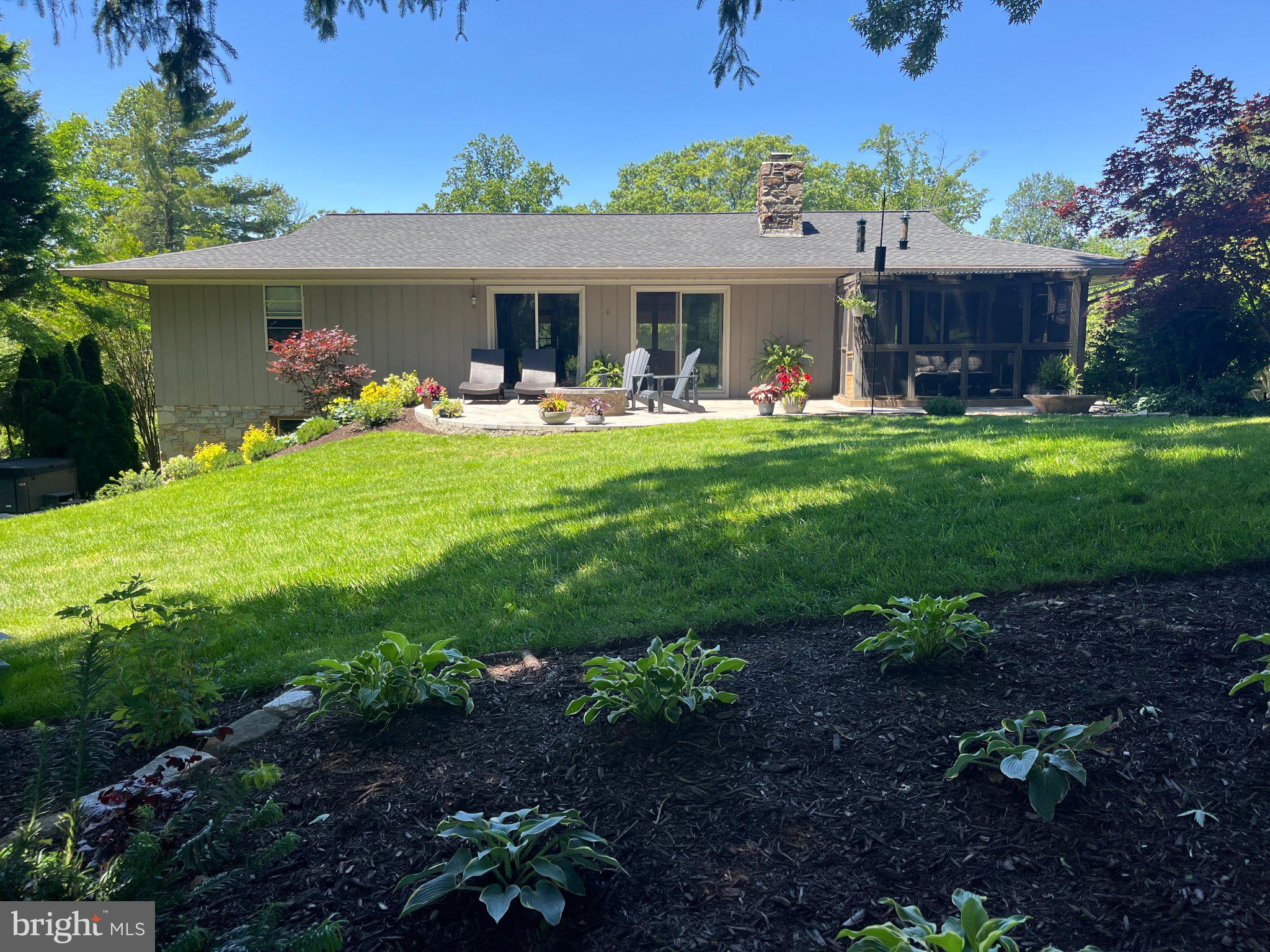 905 SAINT ANDREWS WAY