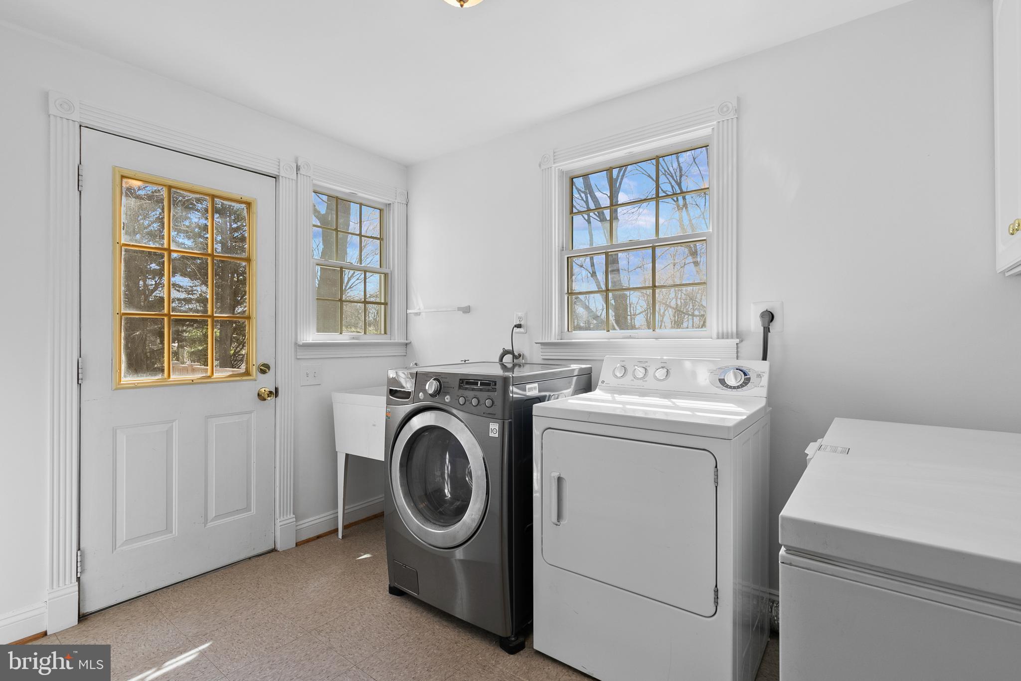 1270 HAY MEADOW LANE