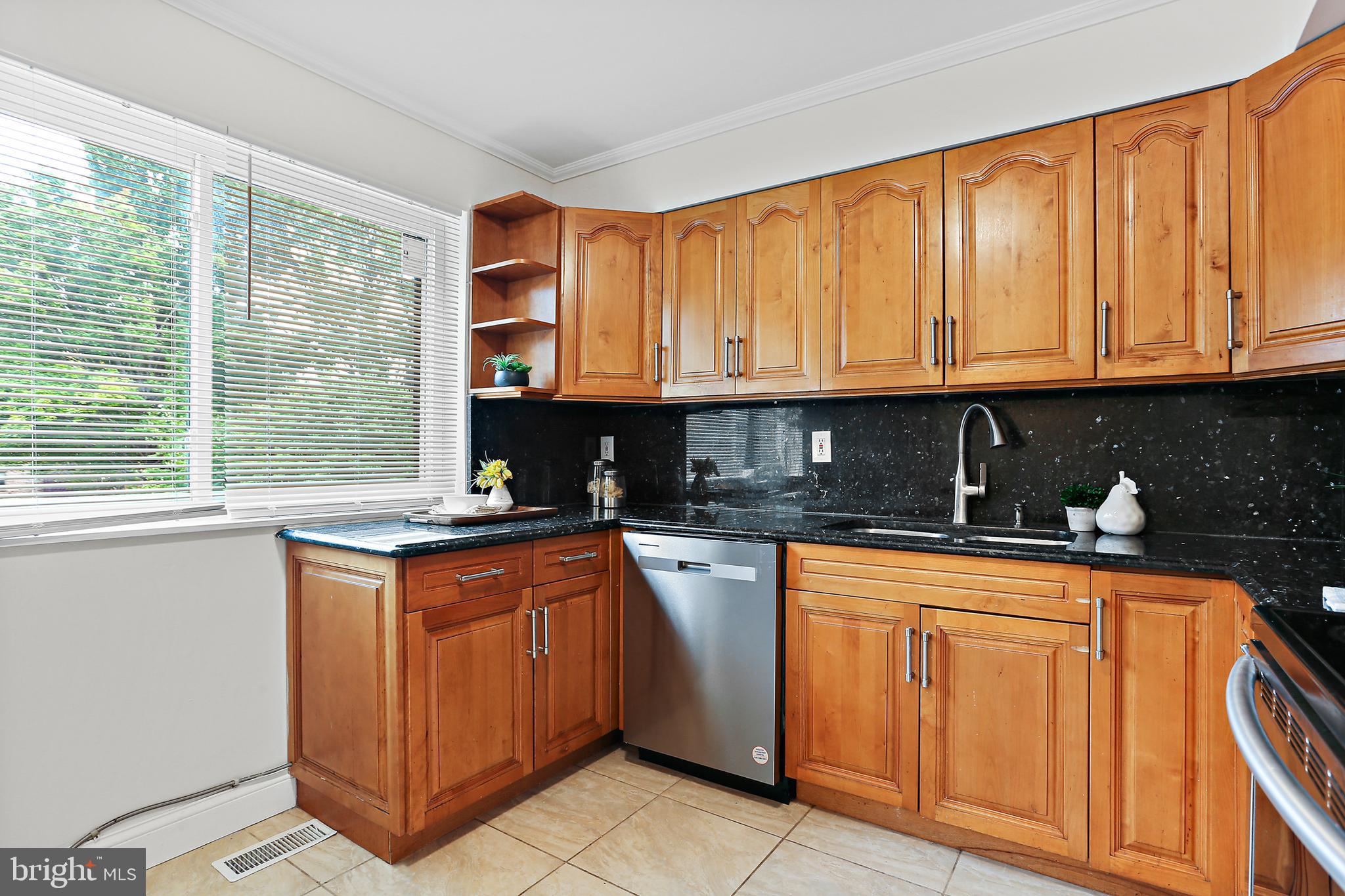 7124 LASTING LIGHT WAY