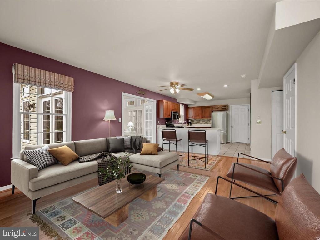 4805 LAUREN COURT