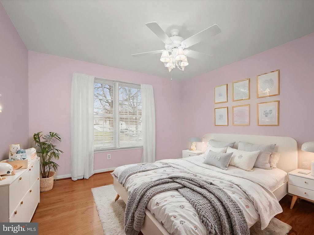 4805 LAUREN COURT