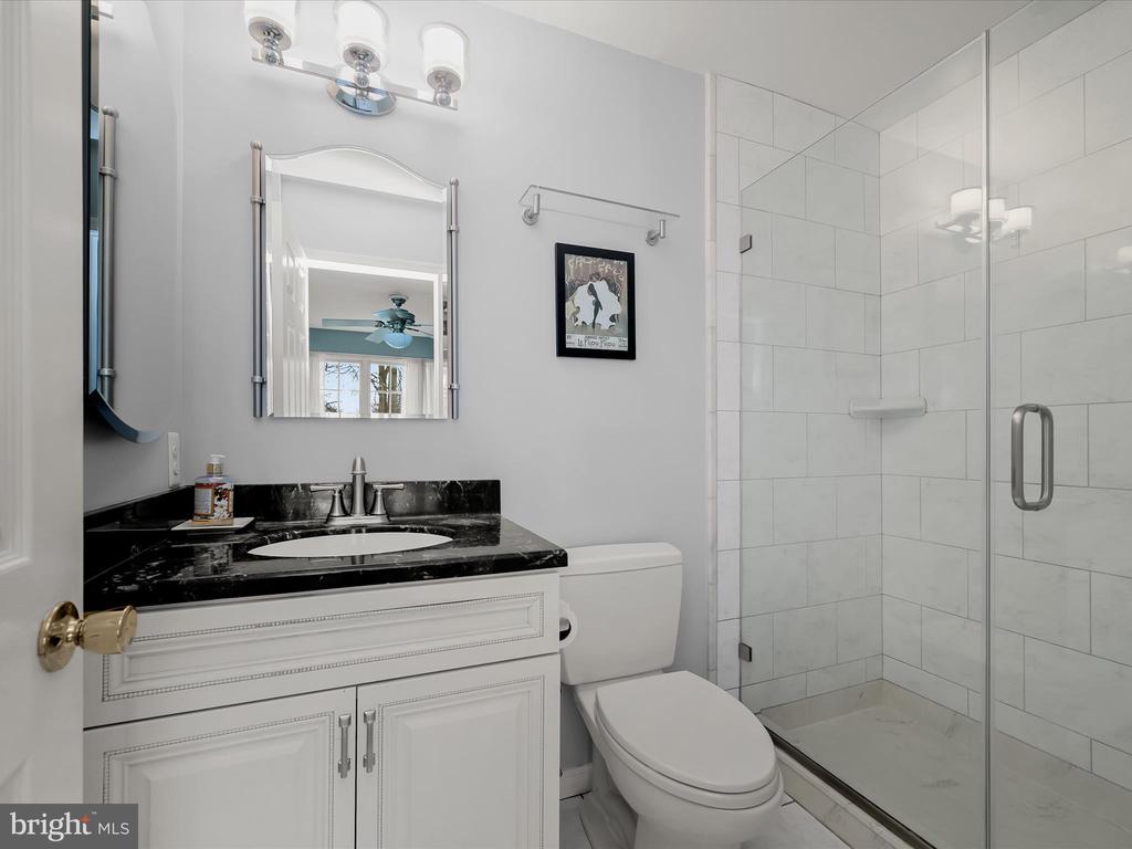 4805 LAUREN COURT