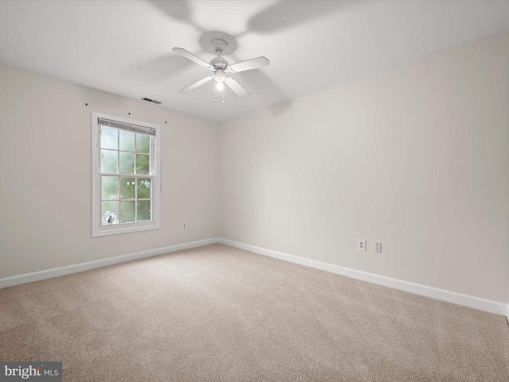 8713 HAYCARRIAGE COURT