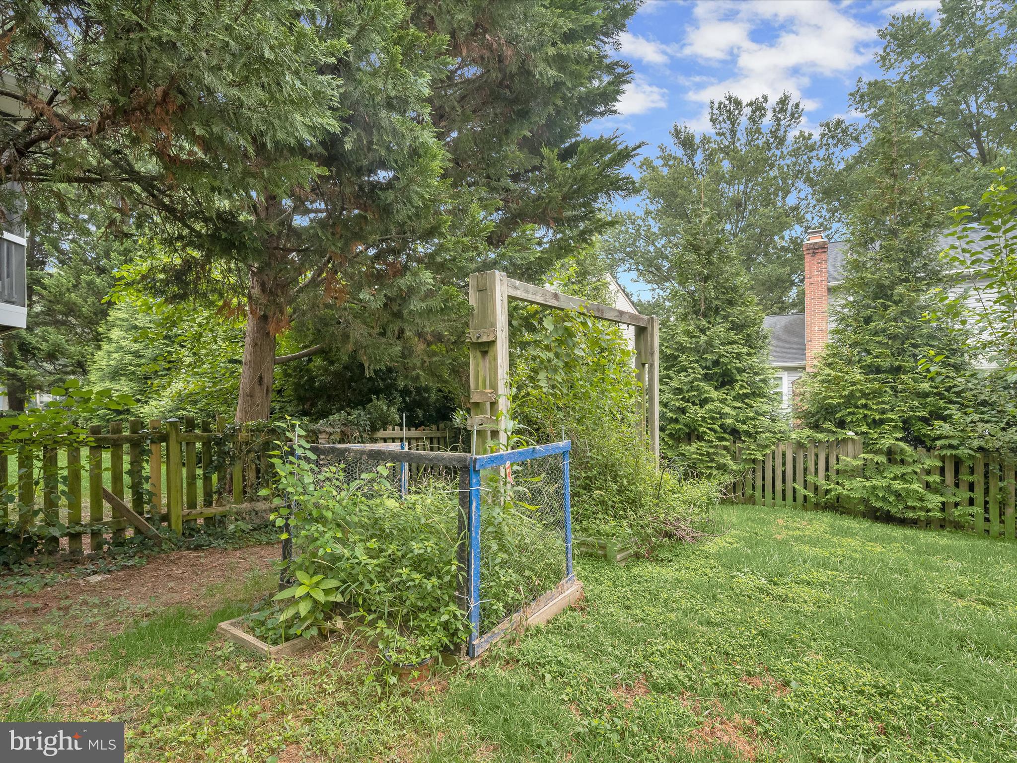 8713 HAYCARRIAGE COURT