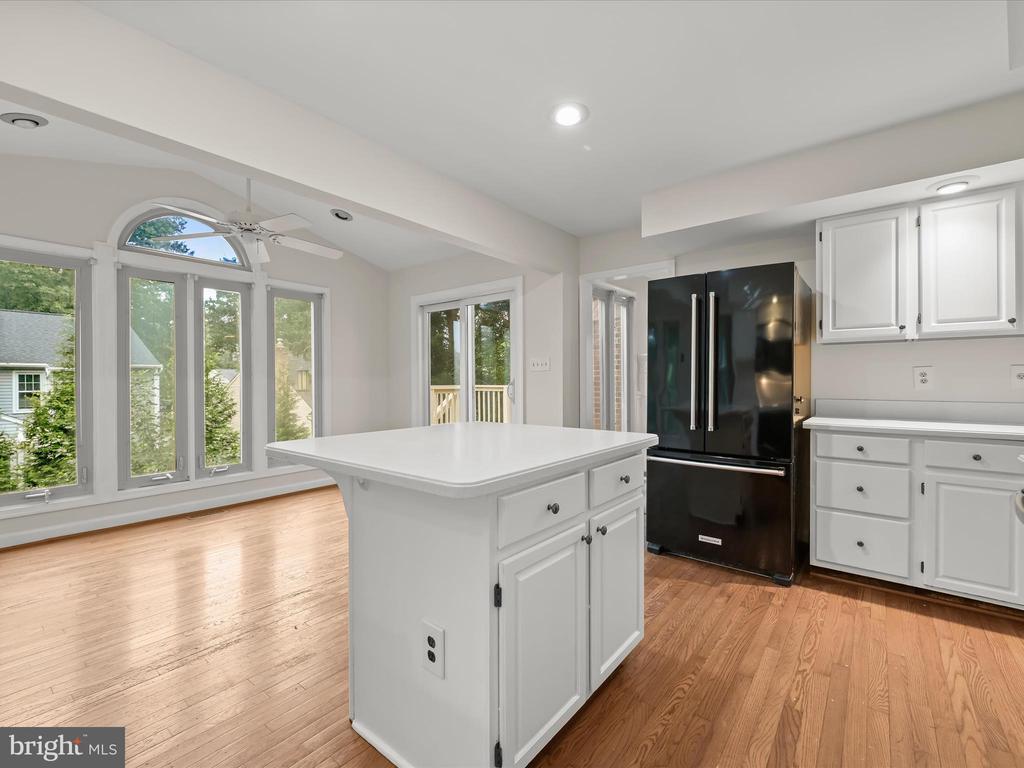 8713 HAYCARRIAGE COURT
