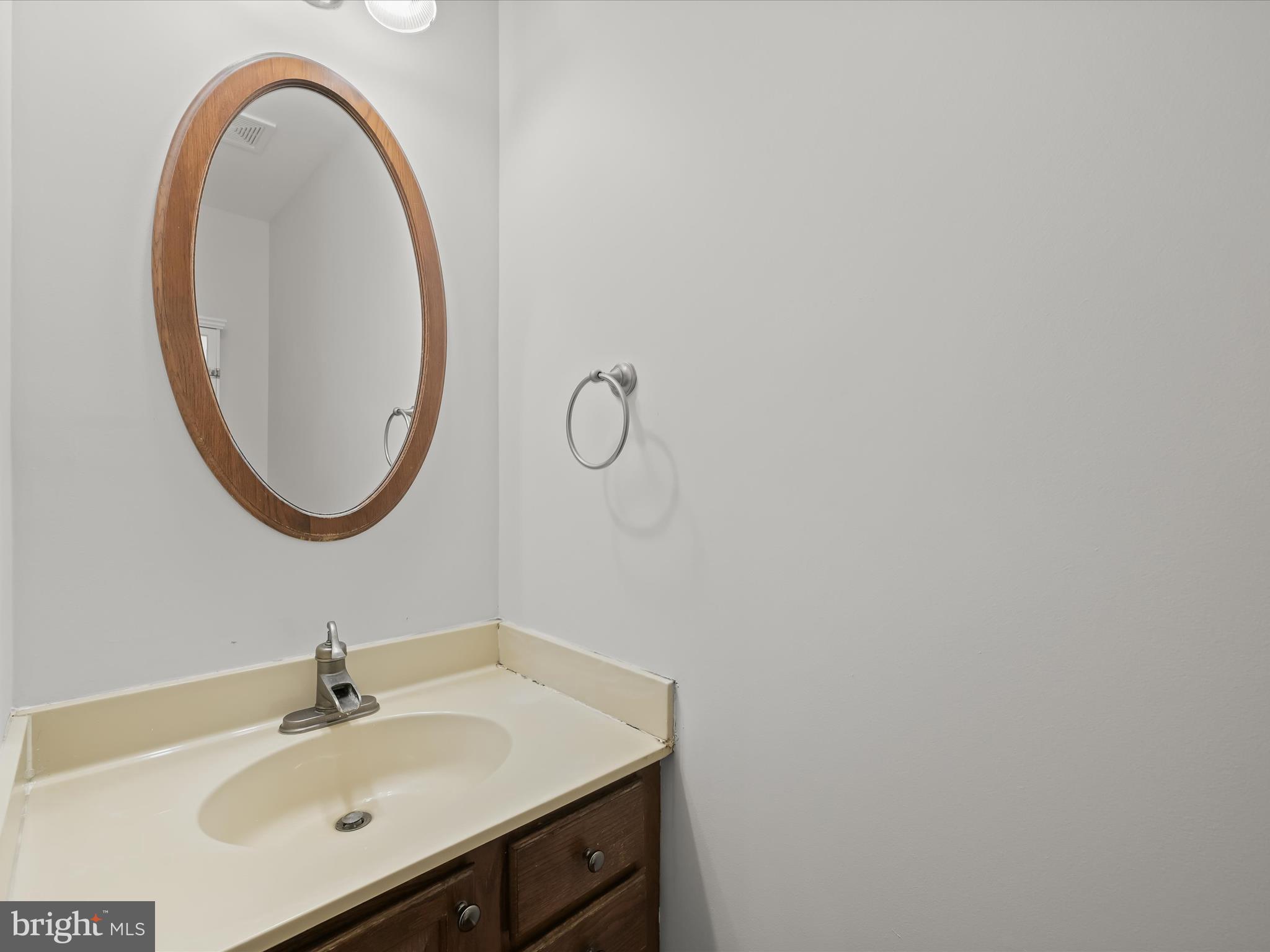 8713 HAYCARRIAGE COURT