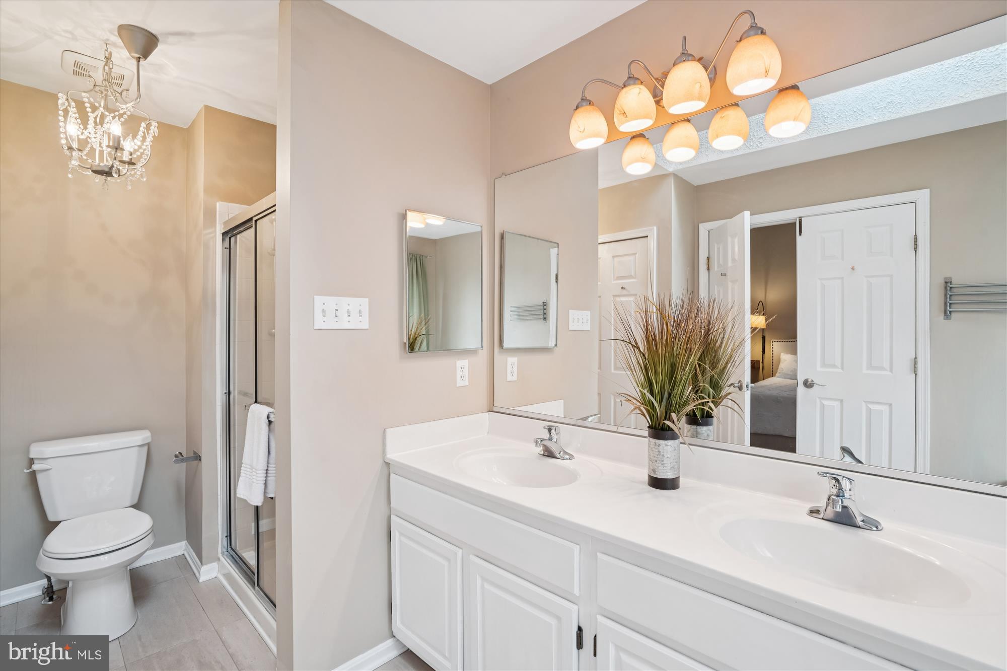 6215 STRATFORD COURT