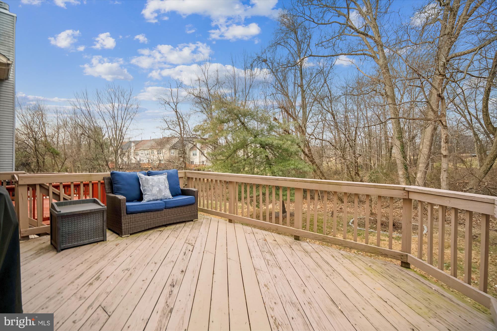 6215 STRATFORD COURT