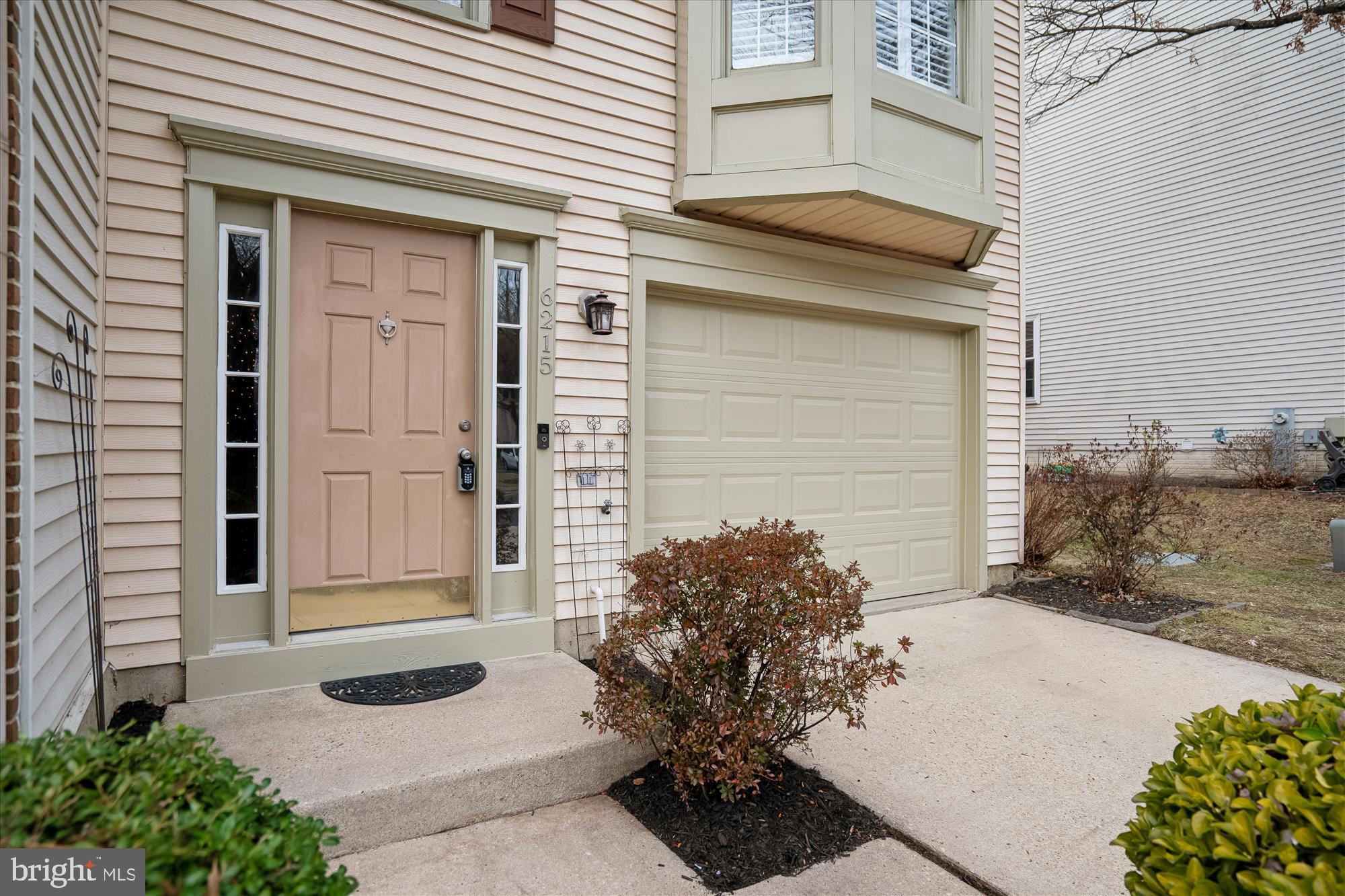 6215 STRATFORD COURT