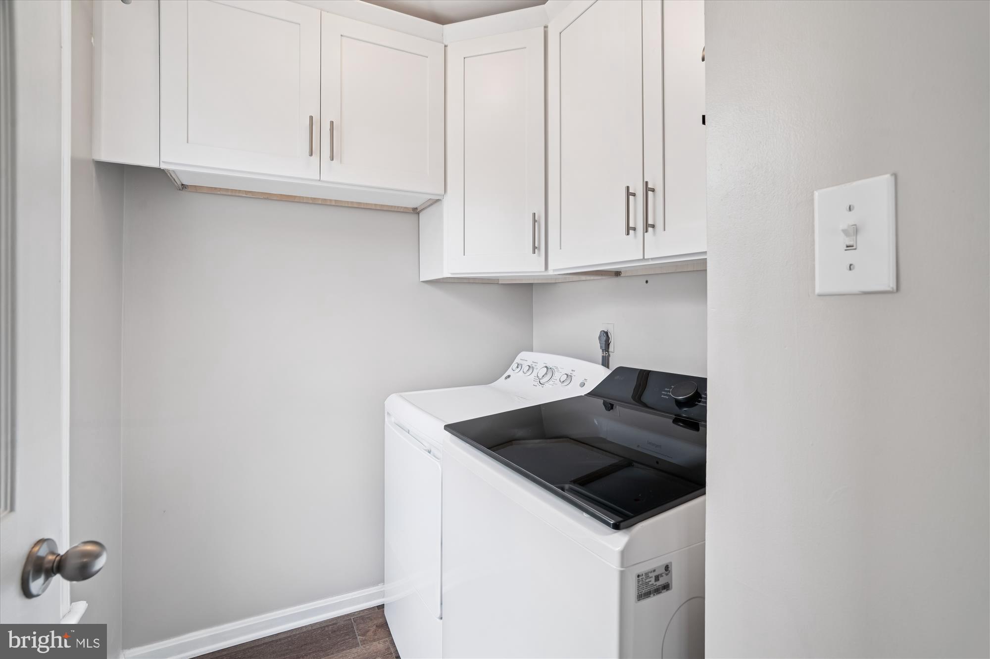 6215 STRATFORD COURT