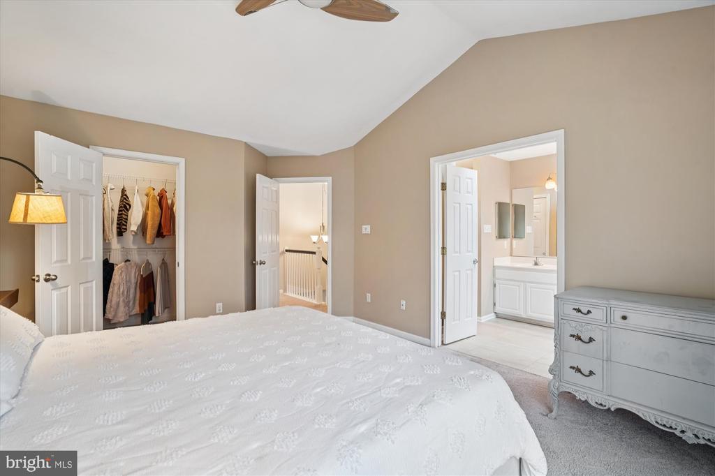 6215 STRATFORD COURT