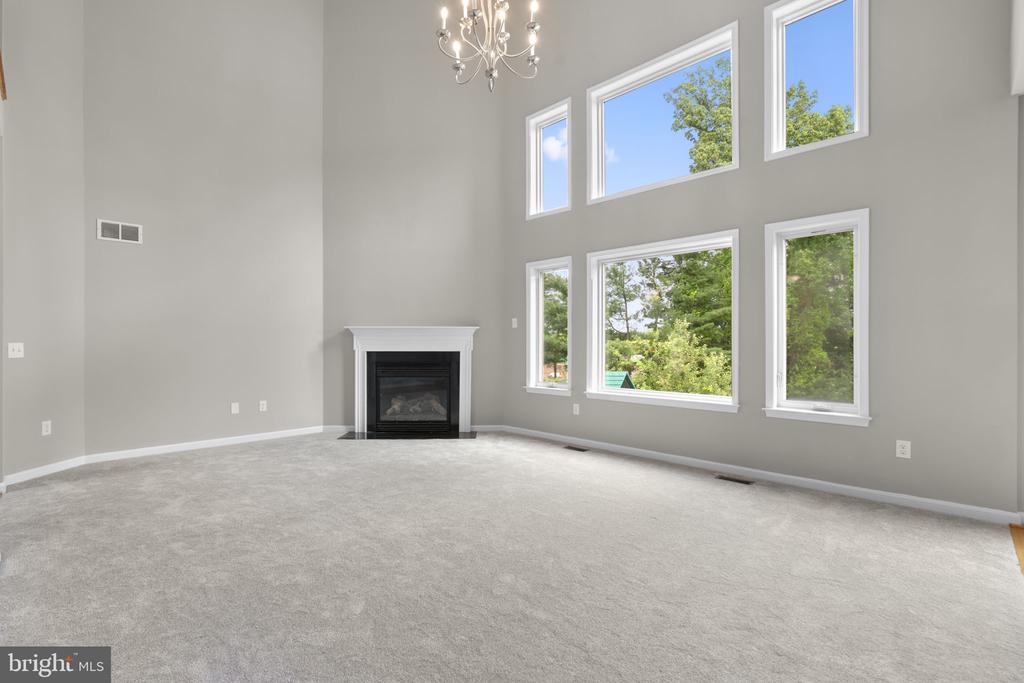 4625 CENTENNIAL LANE