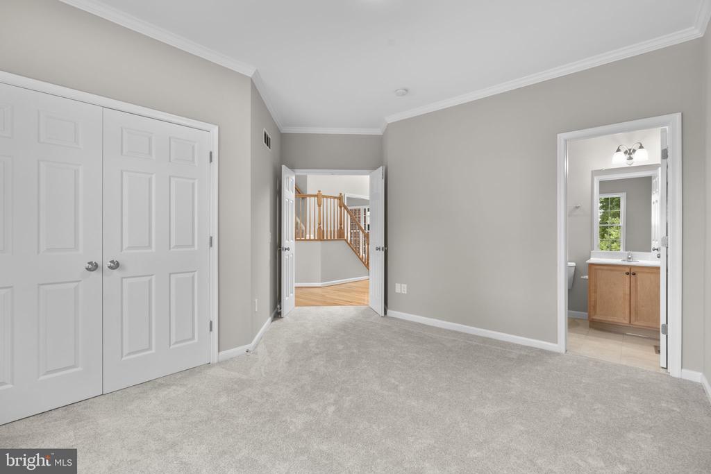 4625 CENTENNIAL LANE