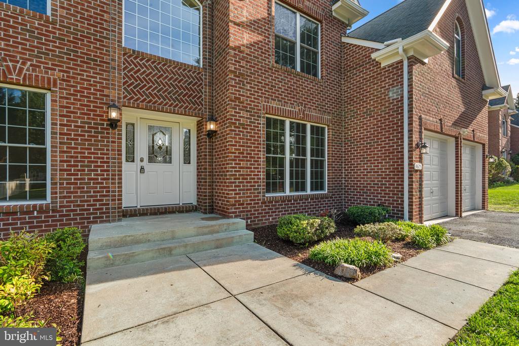 4625 CENTENNIAL LANE